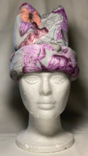 Load image into Gallery viewer, Grey Butterflies Fleece Hat