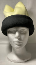 Load image into Gallery viewer, Pale Yellow/Black Fold Fleece Hat