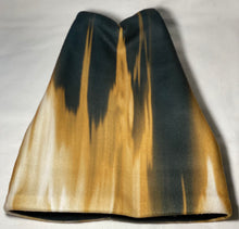 Load image into Gallery viewer, Gold Streaks Fleece Hat
