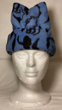 Load image into Gallery viewer, Navy Lines Fleece Hat