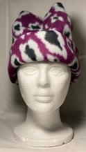 Load image into Gallery viewer, Purple Leopard Fleece Hat