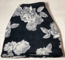 Load image into Gallery viewer, Black &amp; White Rose Fleece Hat