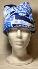 Load image into Gallery viewer, Blue Leaf Fleece Hat