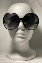 Load image into Gallery viewer, Black Stunner Sunglasses