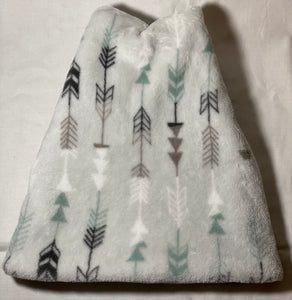 Faded Arrows Plush Fleece Hat